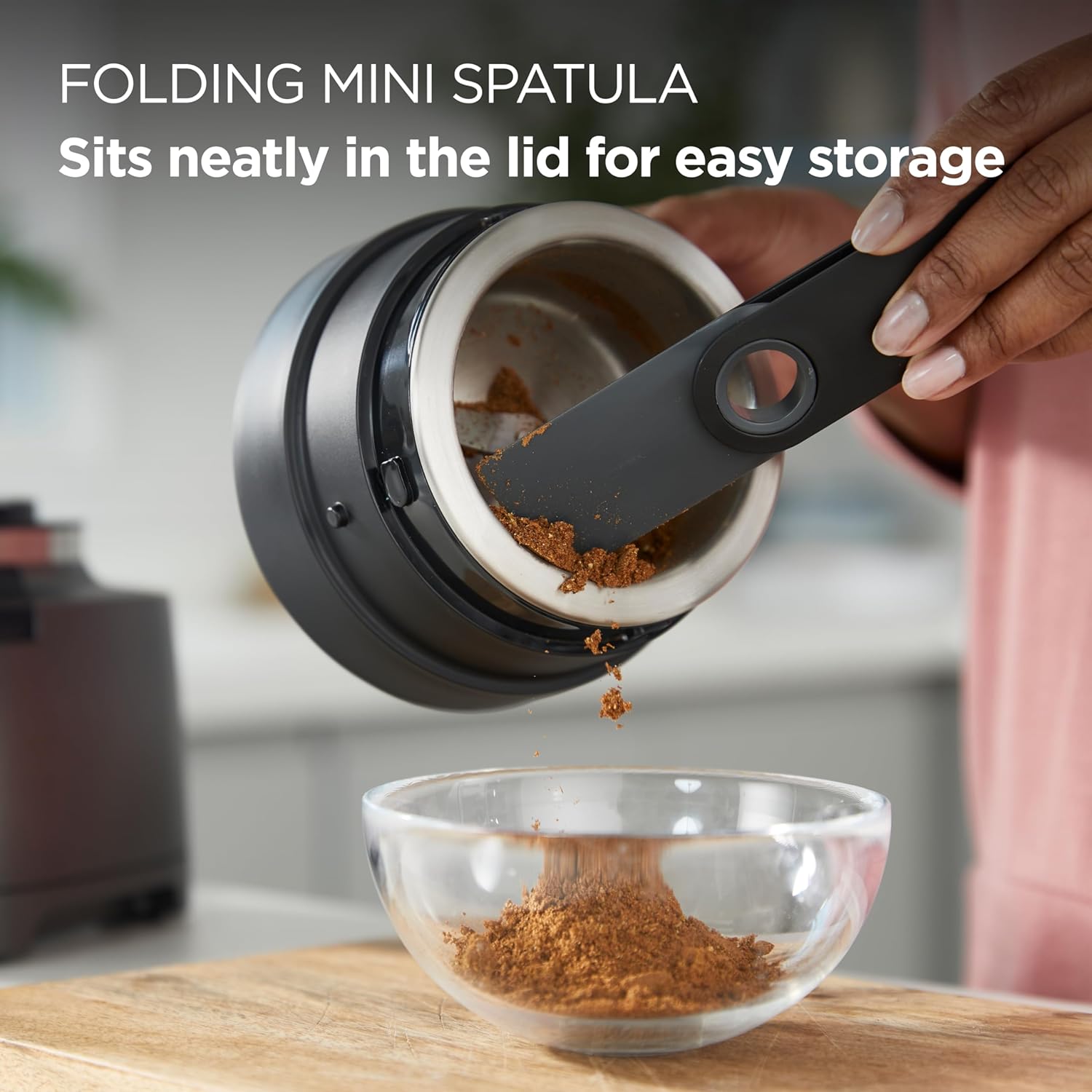 كبه ومطحنه 1000 واتchp80.000si من كينوود كبه ومطحنه 1000 واتchp80.000si من كينوود